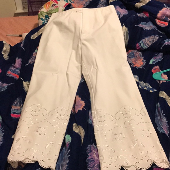 White flower pants - Picture 1 of 2